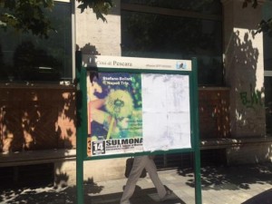 Coperti manifesti 'fascisti' a Pescara