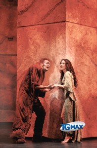 Quasimodo Esmeralda musical Notre Dame de Paris