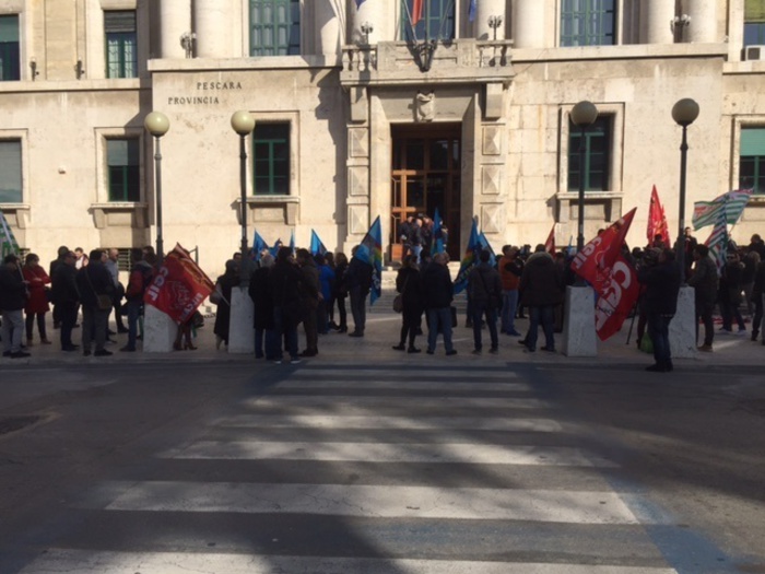 Protestano a Pescara lavoratori Soget