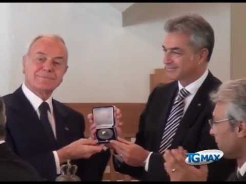 A Gianni Letta la medaglia Aprutium