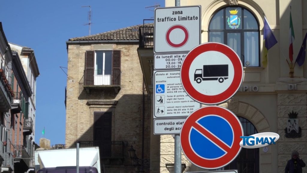 A Lanciano rimossi i semafori ai varchi di Borgo e Lancianovecchio, ma le Zone a traffico limitato sono attive