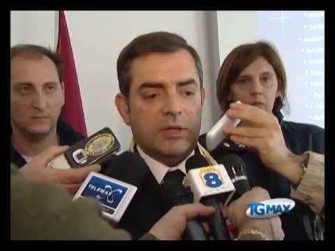 Adescava ragazzine on line, arrestato 33enne