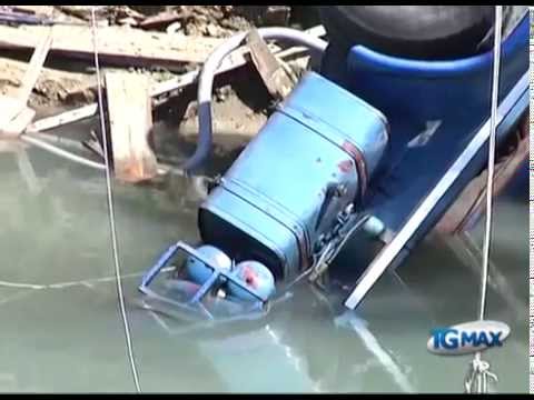 Camion si sfrena e finisce in acqua