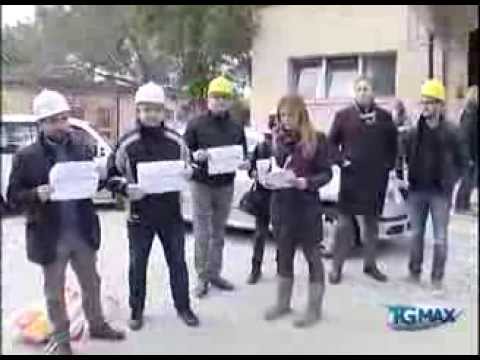 Chieti: mancata bonifica Sir, flash mob M5S