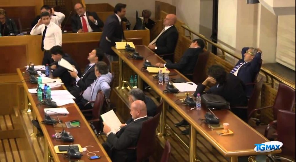 Consiglio, in aula la modifica del regolamento e polemiche