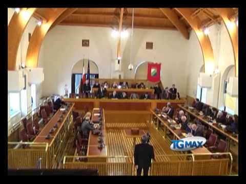 Costi politica, procura indaga in Regione