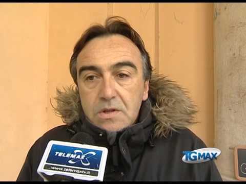 Elettrodotto “abusivo”, continua il presidio in Prefettura