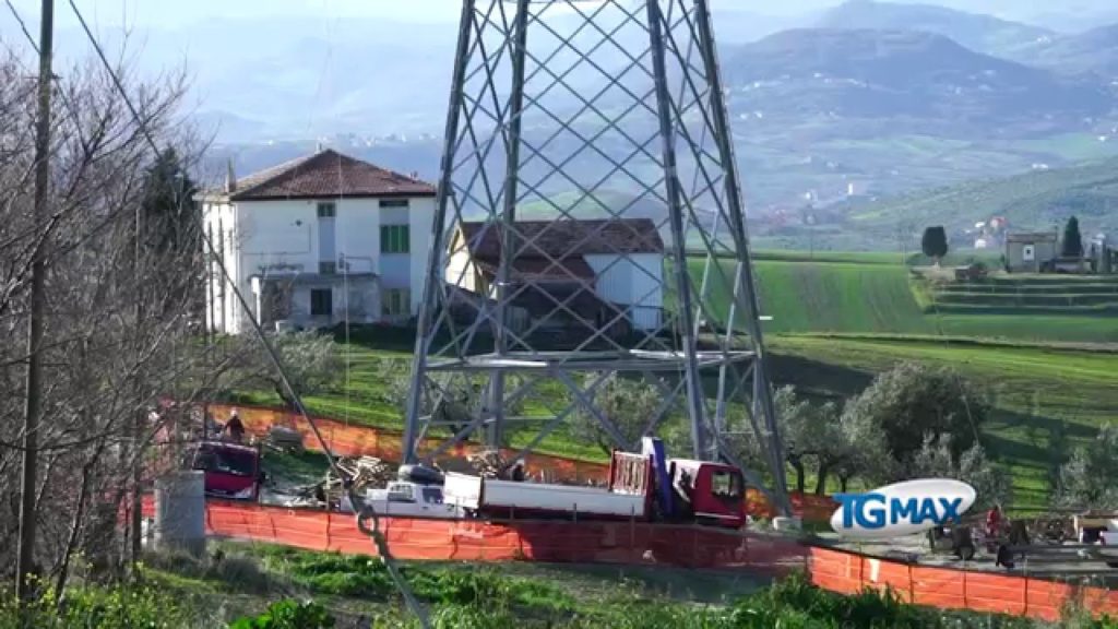 Elettrodotto, sit-in il 22 in Regione Il caso a Le Iene