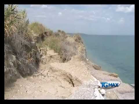 Erosione, il mare avanza
