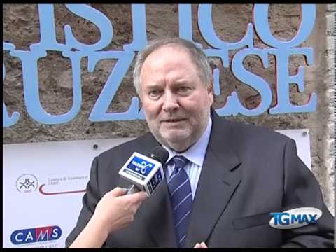 Formaggi e vino in nome della pecora