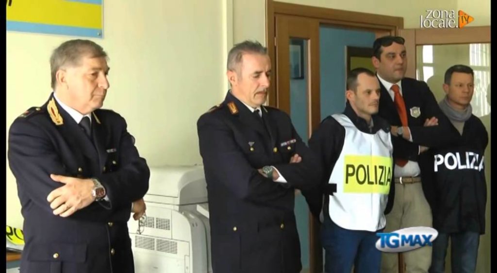Furti a camionisti su A14, 5 arresti a Vasto