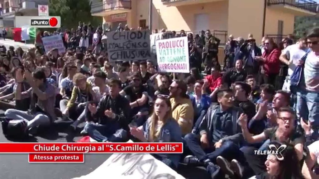 Il Punto Atessa protesta contro la chiusura di Chirurgia