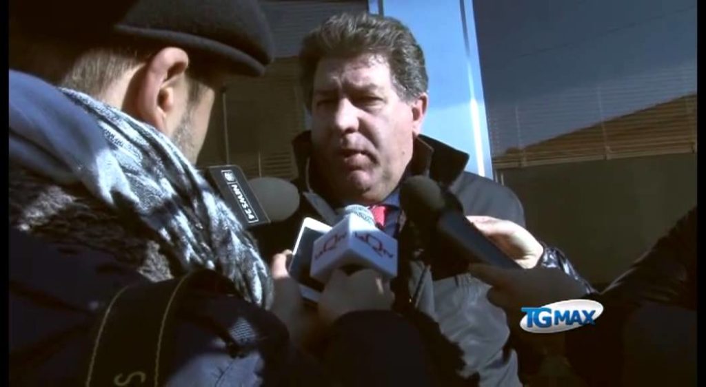 Interrogato Specchio, respinge le accuse