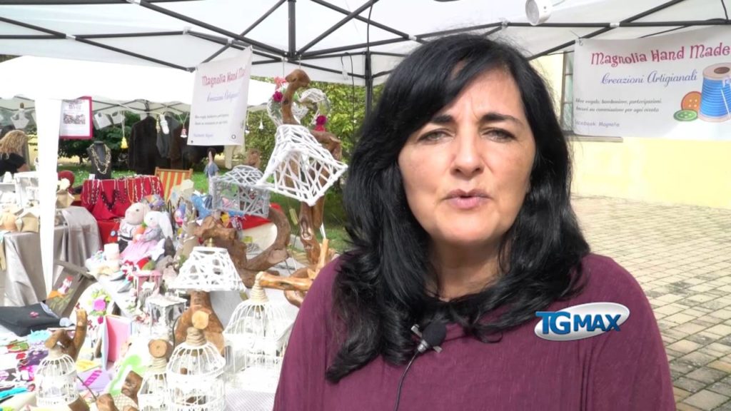 Lanciano, mercatino artigianale hobbistico in Piazza Pace