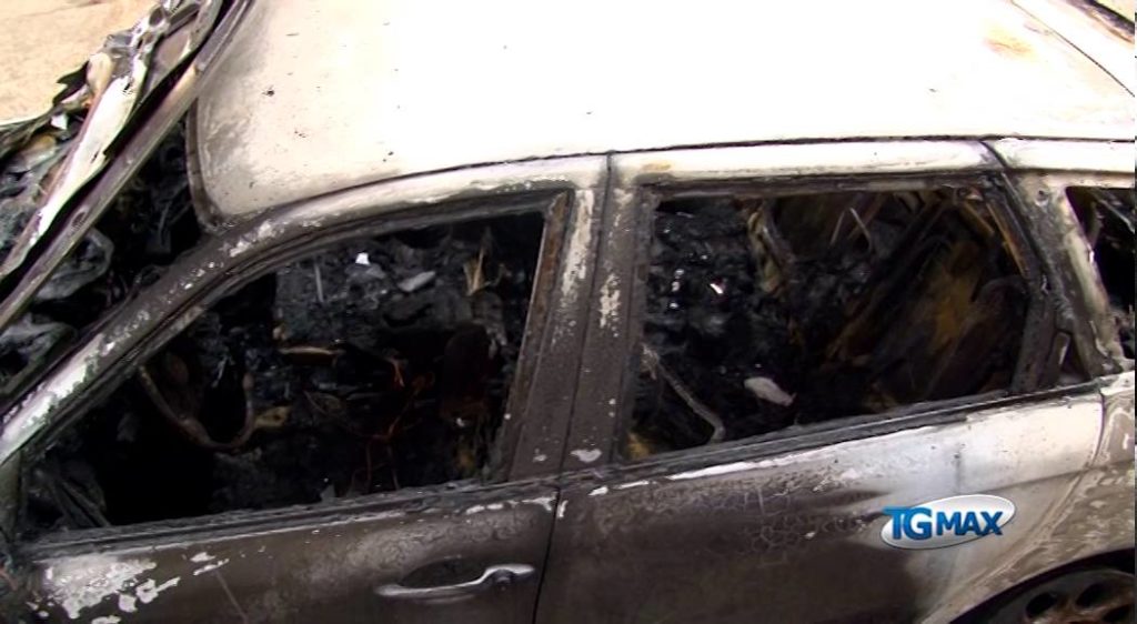 Lanciano: un’altra auto a fuoco, è incendio doloso
