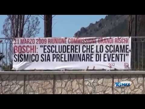 L'Aquila: anniversario sisma,striscione accusa Boschi