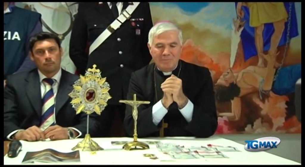 L’Aquila, recuperata la reliquia di Wojtyla