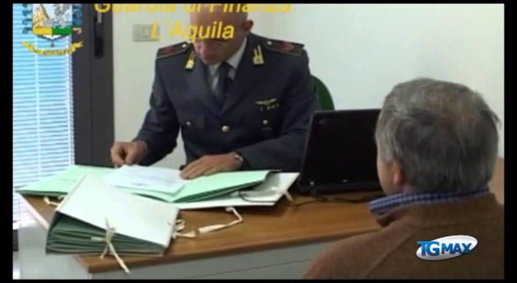 L’Aquila: truffa e tentata estorsione, 2 arresti