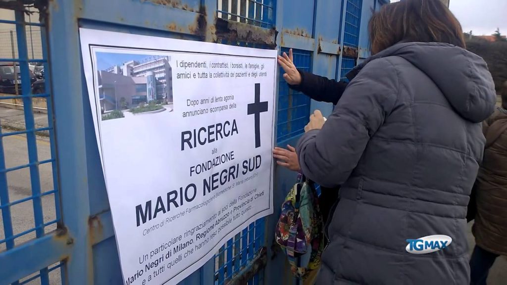 Negri sud: dipendenti celebrano esequie