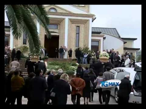 Omicidio-suicidio, funerali a Vasto