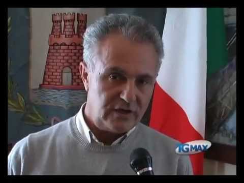 Ortona, il sindaco Fratino resta