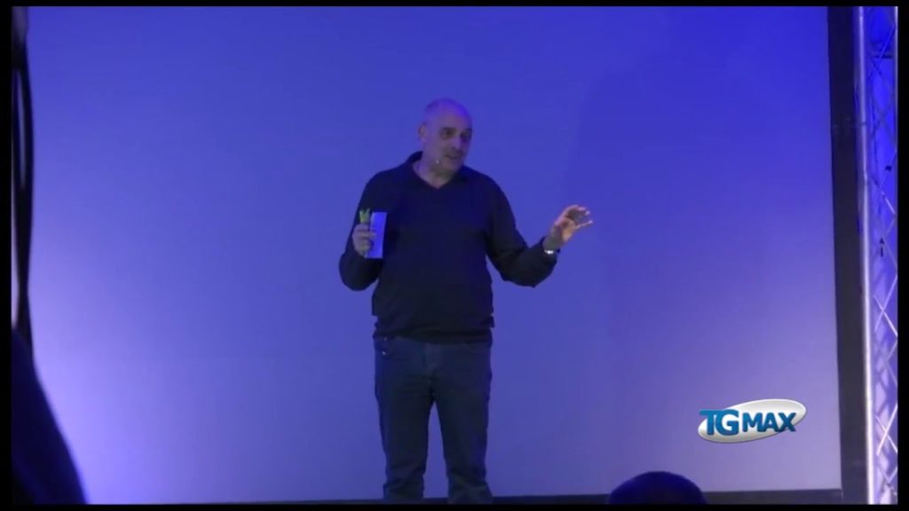 Paolo Brosio a Ortona: prego per un monolocale in Paradiso