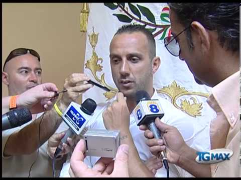 PESCARA, MASCARA SI PRESENTA