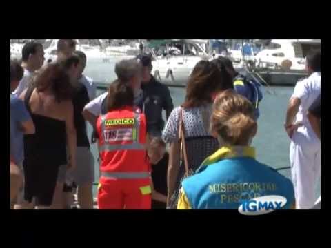 Peschereccio si ribalta, muore il comandante