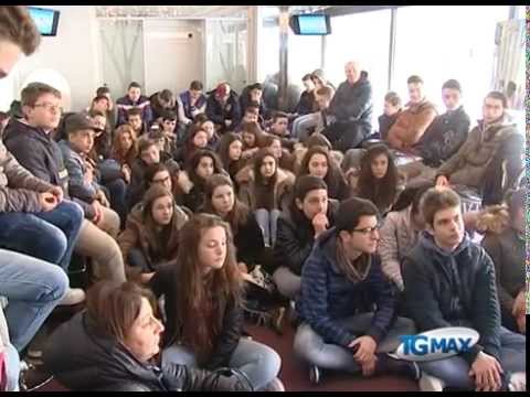 Prevenzione in rete con la Polizia, “Una vita da social”