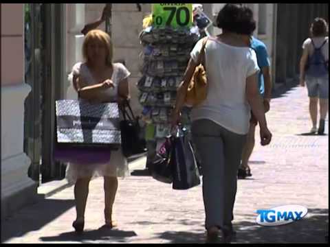Saldi: a Pescara negozi aperti fino alle 24