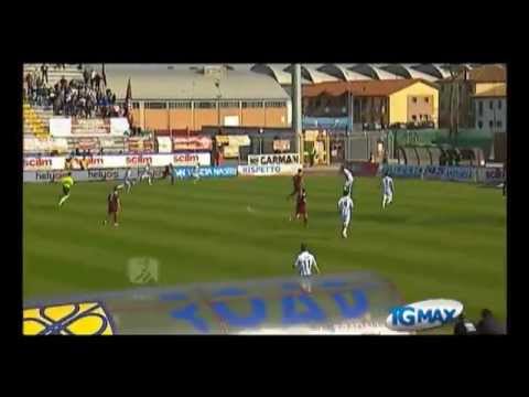 Serie B: Pescara solo in vetta