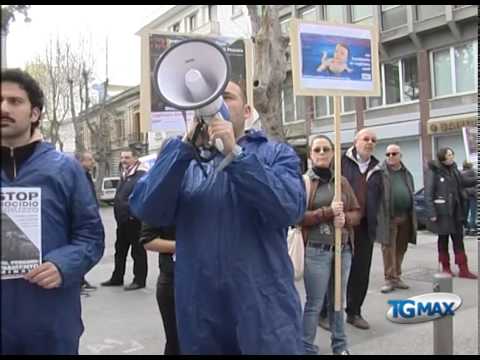 Sit-in Forum acqua per indagine epidemiologica