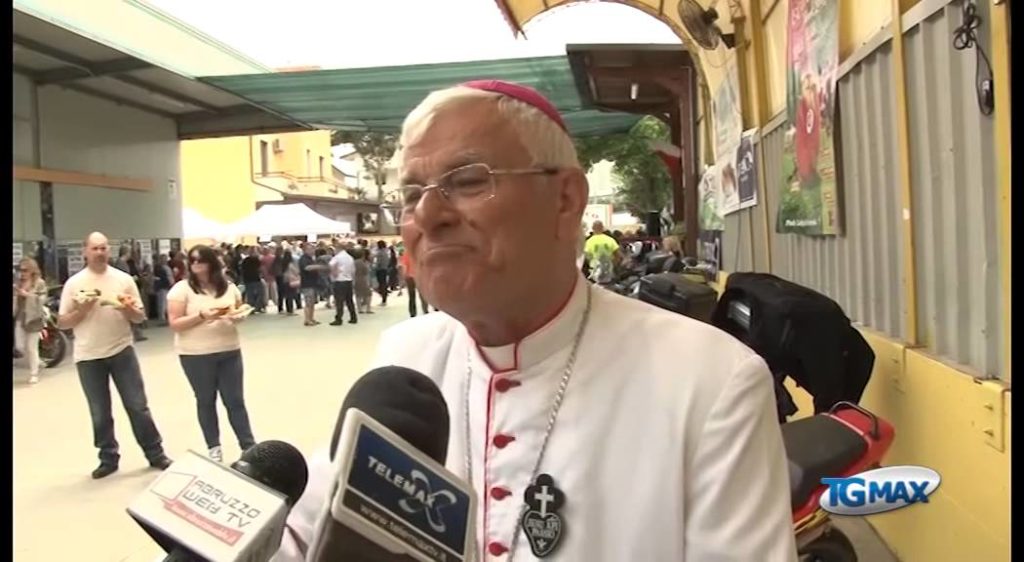 Solidarietà per il Borneo in motocicletta