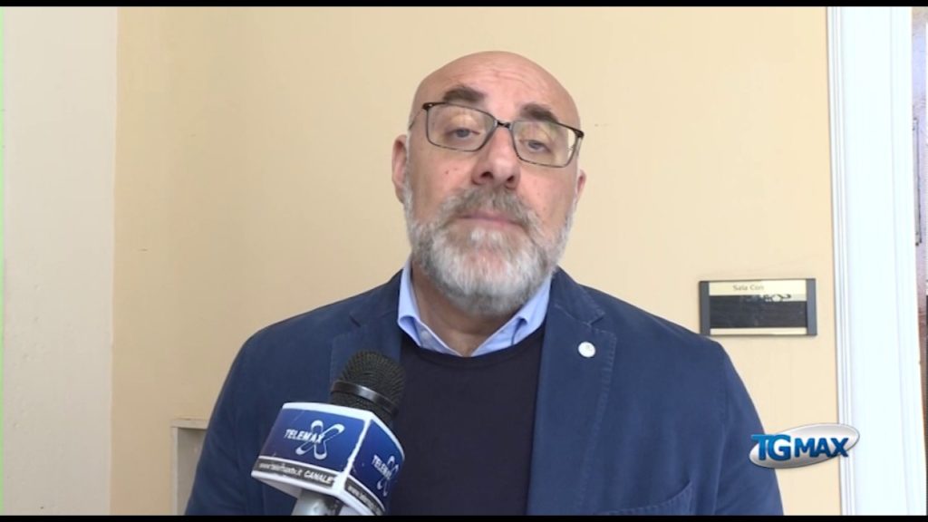 A Chieti il sindaco Umberto Di Primio non firma l’atto aziendale della Asl