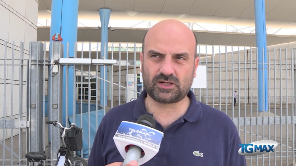 Sversamenti di fogna a Fosso Vallelunga a Pescara, le immagini e la denuncia del Forum H2O