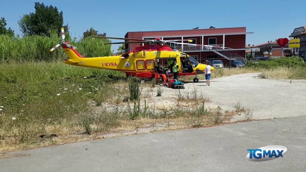 Selva di Altino operaio ustionato alle gambe trasportato in elisoccorso a Chieti