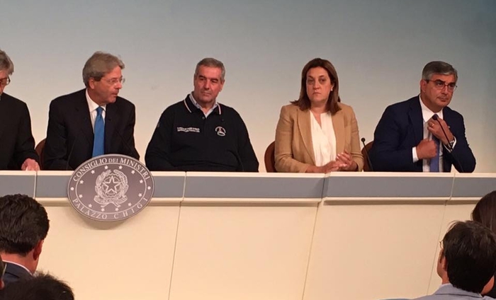 Ricostruzione post sisma, premier Gentiloni incontra i 4 governatori