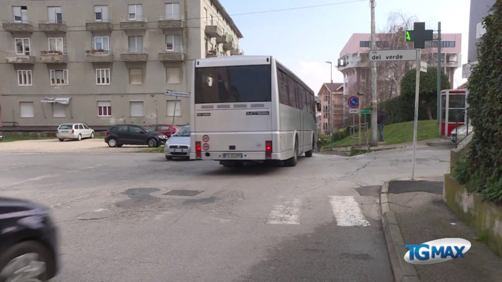 Via Ciriaci, strada pericolosa: sarà riasfaltata dopo l’approvazione del bilancio