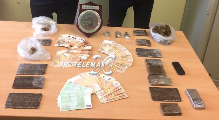 Perano: arrestato con un chilo e mezzo di droga