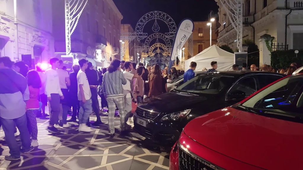 Feste di Settembre: tanti giovani alla nottata, deludono i fuochi dell’apertura