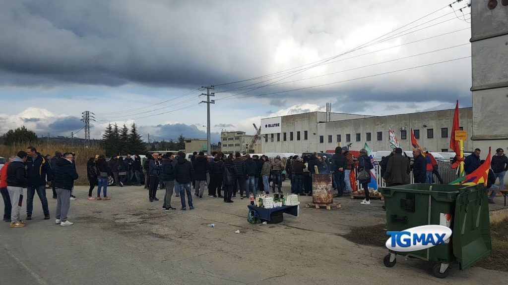 Ex Bluetc: sospeso lo sciopero, domenica riprende la produzione nel turno di notte