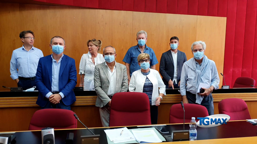 Lanciano: dai gruppi di minoranza arriva l’avviso di sfratto per la giunta Pupillo