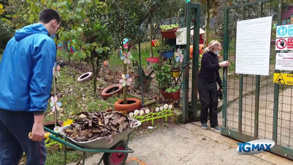 Al canile di Lanciano: voglio cani e gatti da mangiare e danneggia l’auto del gestore