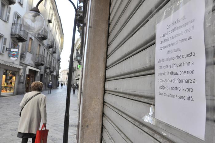 Coronavirus: ipotesi coprifuoco dalle 21 e Dad in seconda media, si cerca accordo su nuovo Dpcm