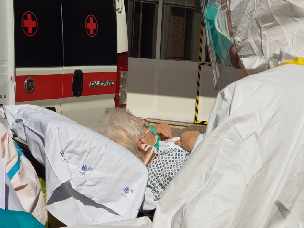 Covid: in Abruzzo morti per virus incidono del 7,2% con incremento record del 29,3 per cento a novembre