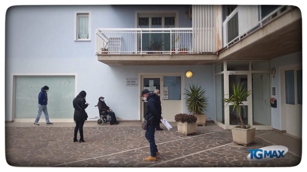 Lanciano: seconda dose del vaccino agli over 80, locali inadeguati al distretto sanitario