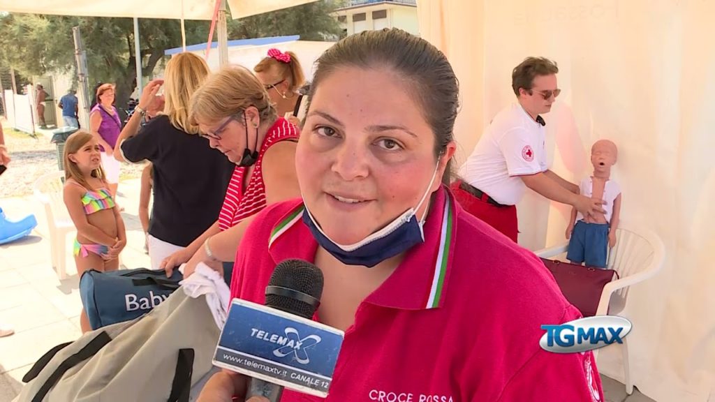 Fossacesia: manovre salvavita pediatriche, lezione in spiaggia