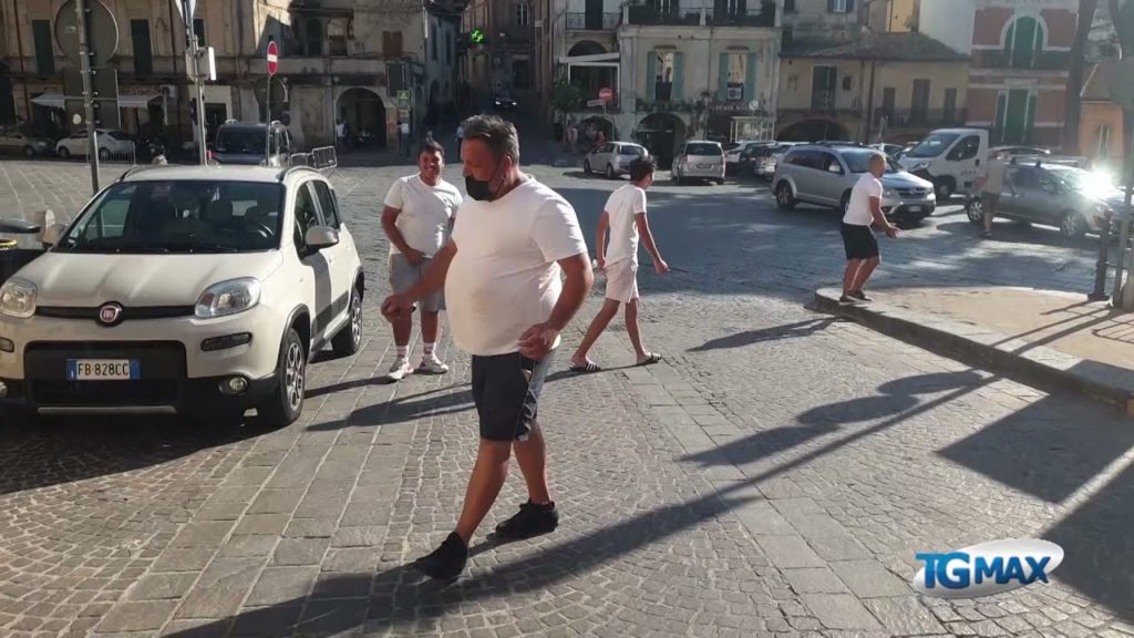 Lanciano: la protesta dei giostrai davanti al municipio, “bloccheremo il centro con i nostri camion”