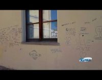 Lanciano, vandali in centro imbrattano i muri di Palazzo degli studi