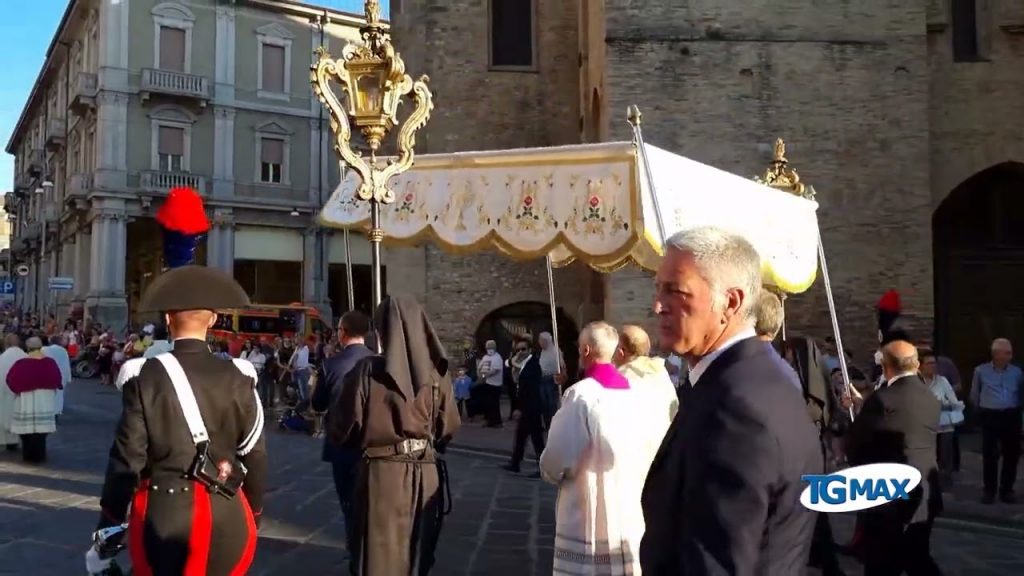 Lanciano, solenne processione del Corpus Domini